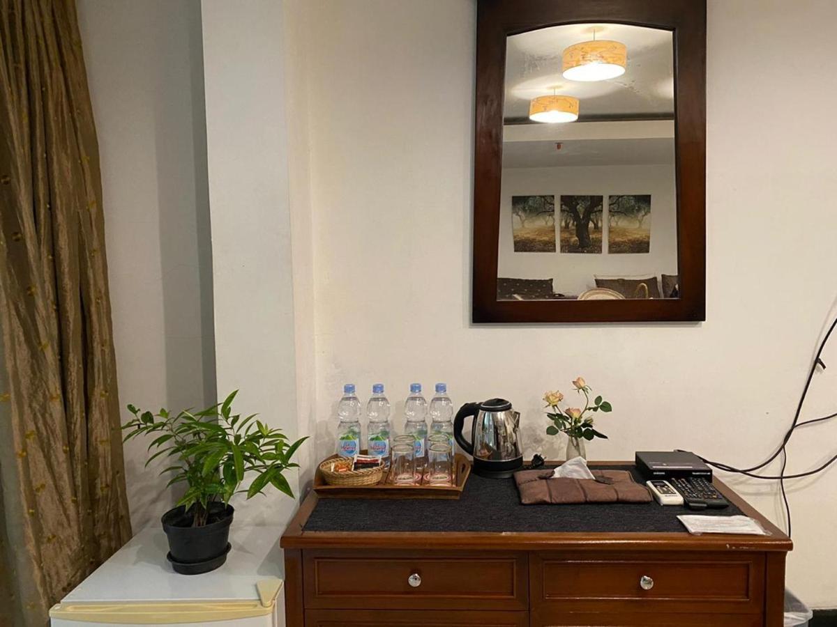 La Nostalgie Boutique Guest House Bandung Exterior photo